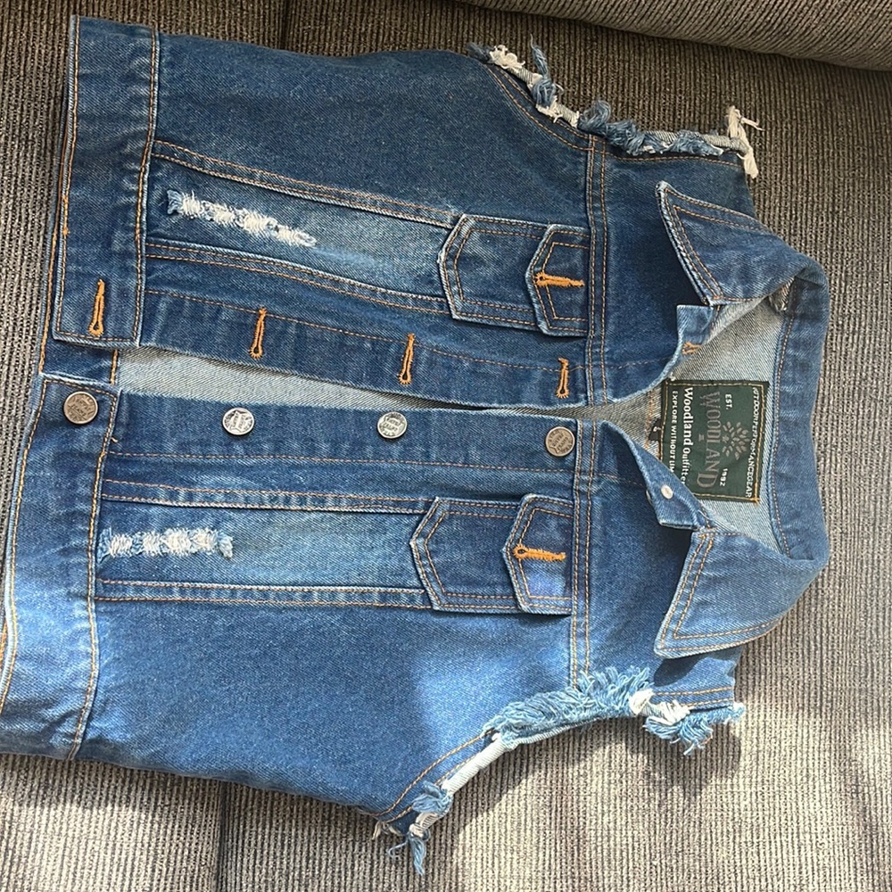 Cute never worn denim jacket, size S